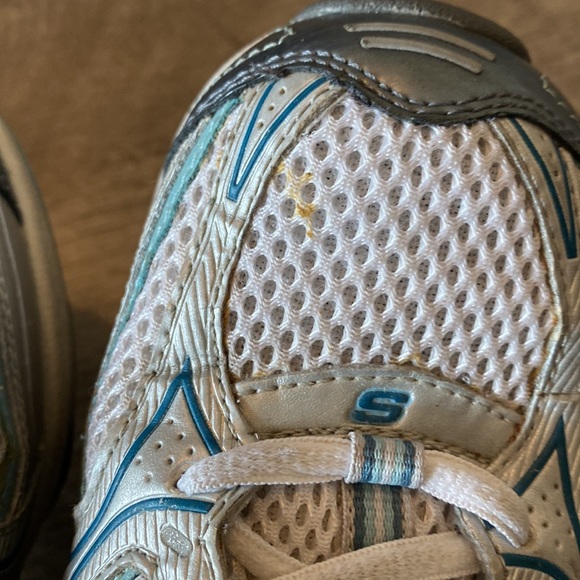Skechers Shape Ups mesh material size 6.5 - Picture 7 of 8
